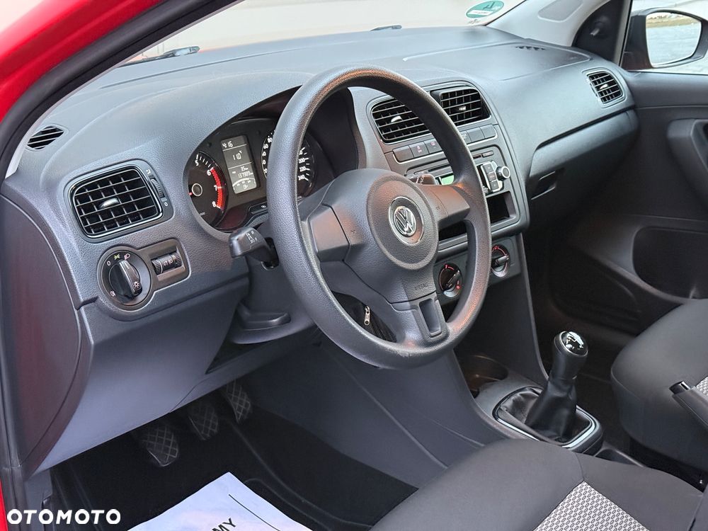 Volkswagen Polo - 11
