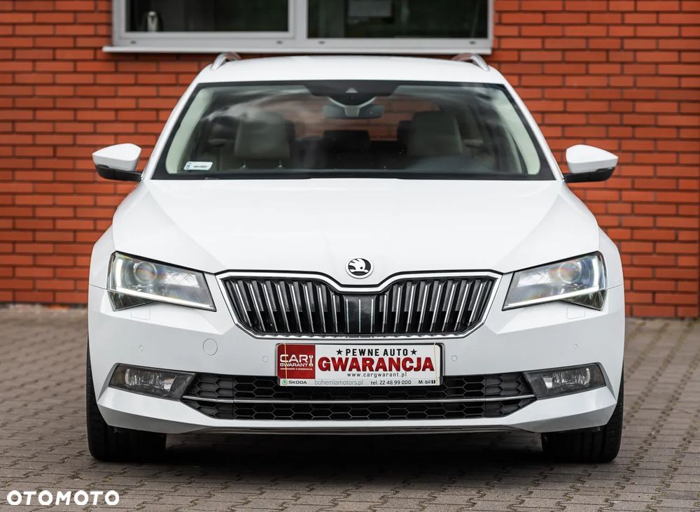 Skoda Superb 2.0 TSI Sportline DSG - 35