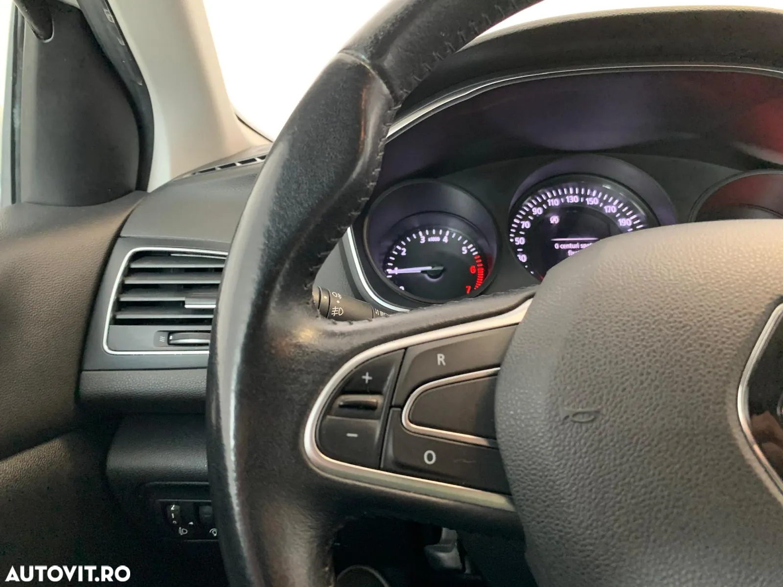 Renault Megane TCe EDC Zen - 16