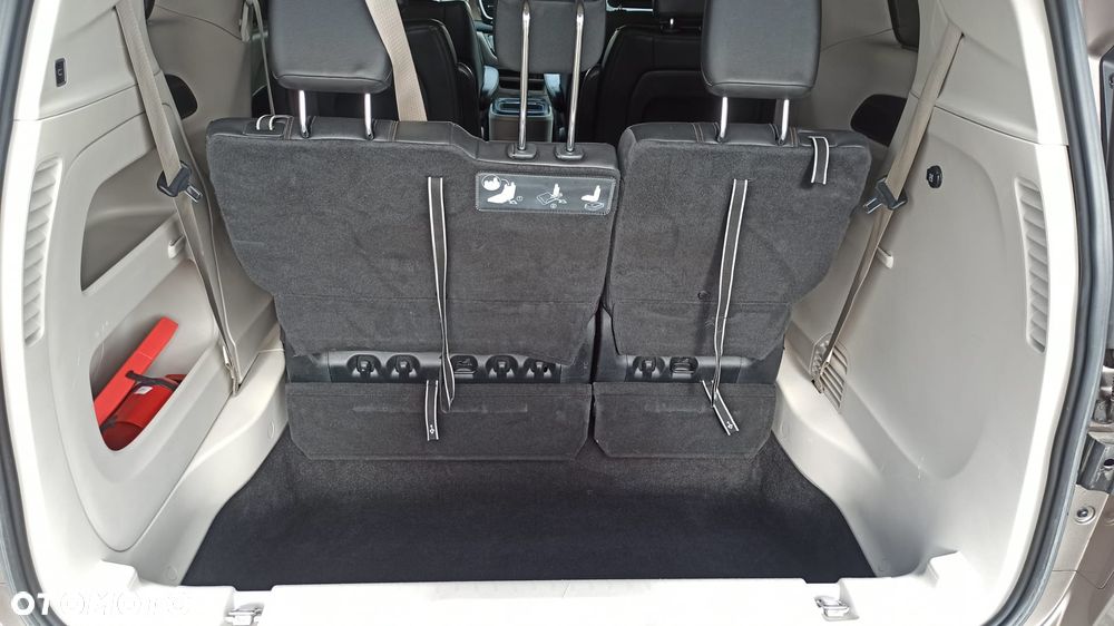 Chrysler Pacifica - 20