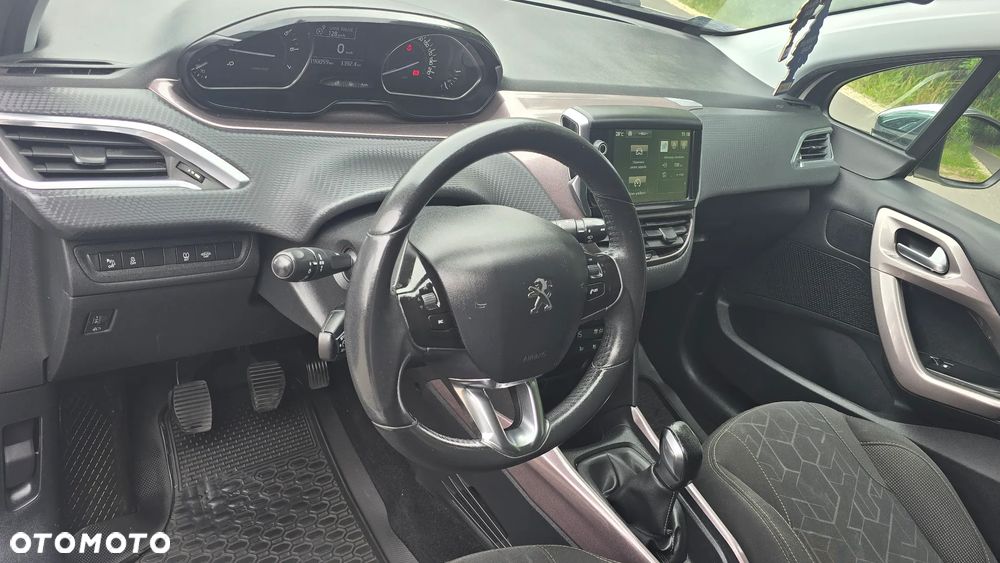 Peugeot 2008 1.6 VTi Active - 12