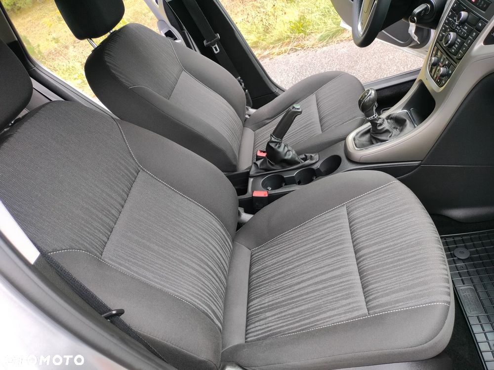 Opel Astra 1.7 CDTI DPF NAVI - 23