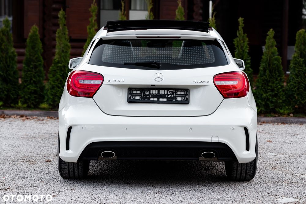 Mercedes-Benz Klasa A 250 4Matic 7G-DCT AMG Line - 11
