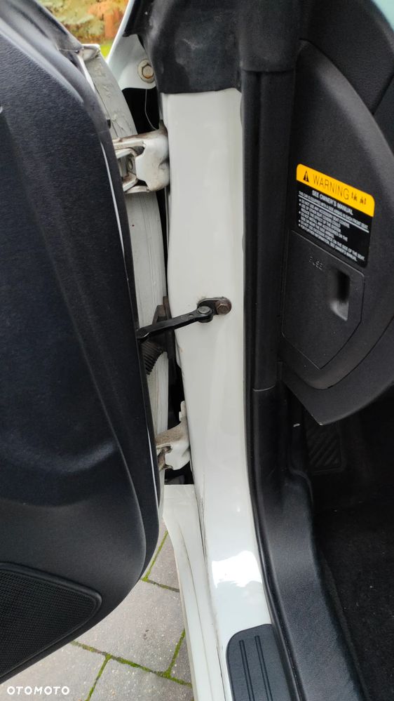 Hyundai Genesis - 26