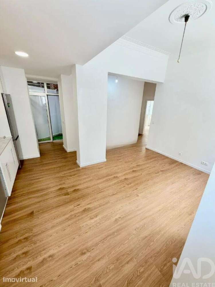 Apartamento T3 em Beato de 90 m2 - Grande imagem: 4/18