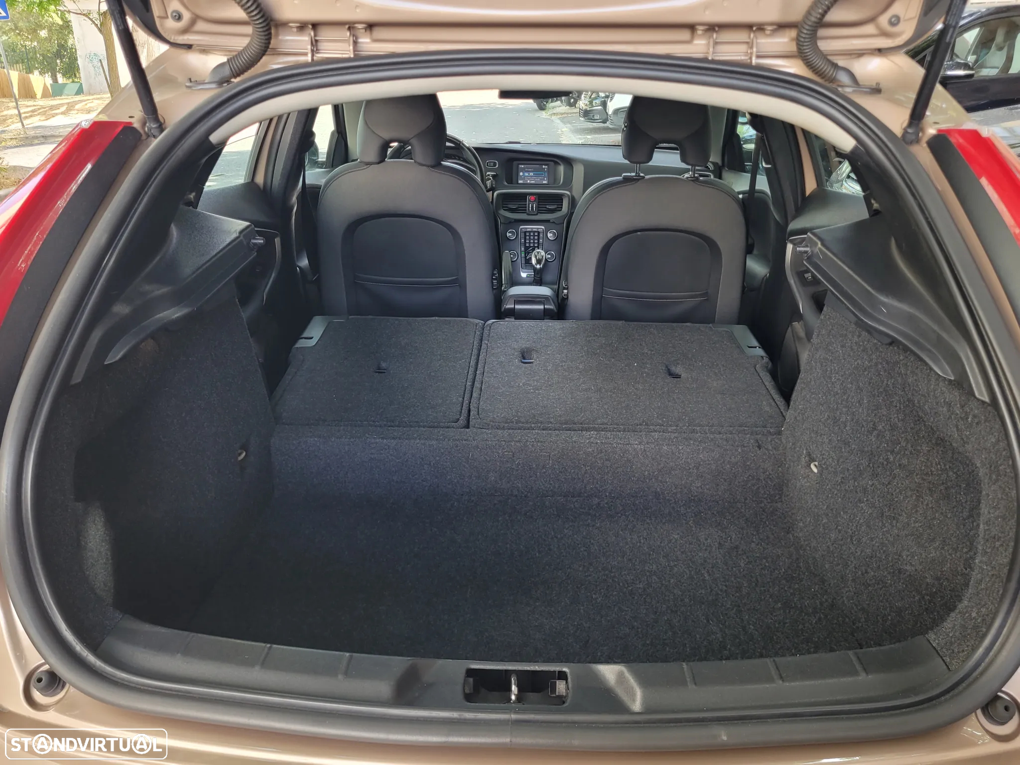 Volvo V40 Cross Country 1.6 D2 VOR - 49