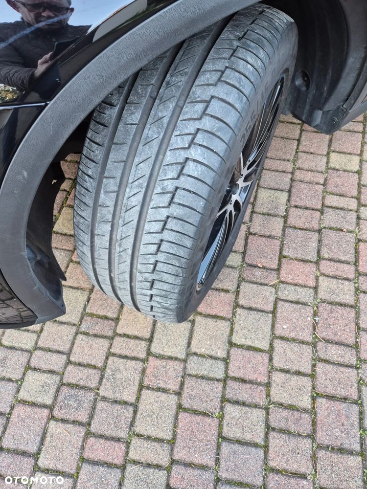 Mercedes-Benz GLC 250 d 4Matic 9G-TRONIC AMG Line - 27