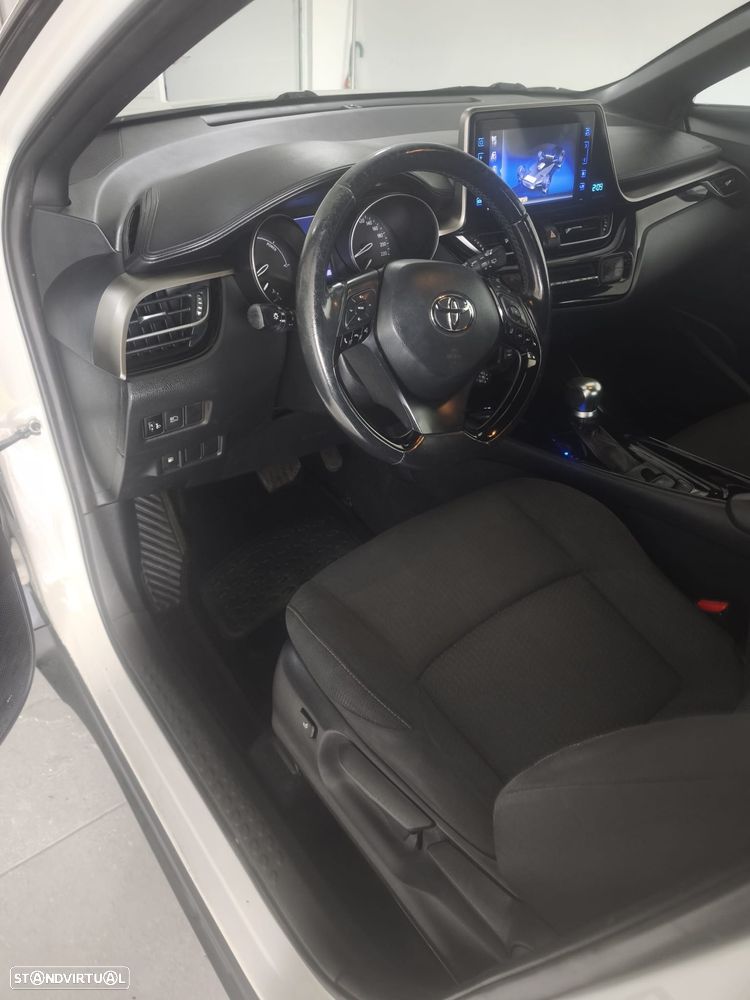 Toyota C-HR 1.8 Hybrid Square Collection - 2