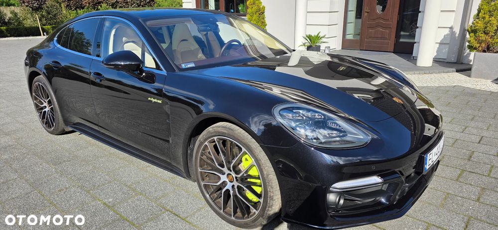 Porsche Panamera 4S - 1