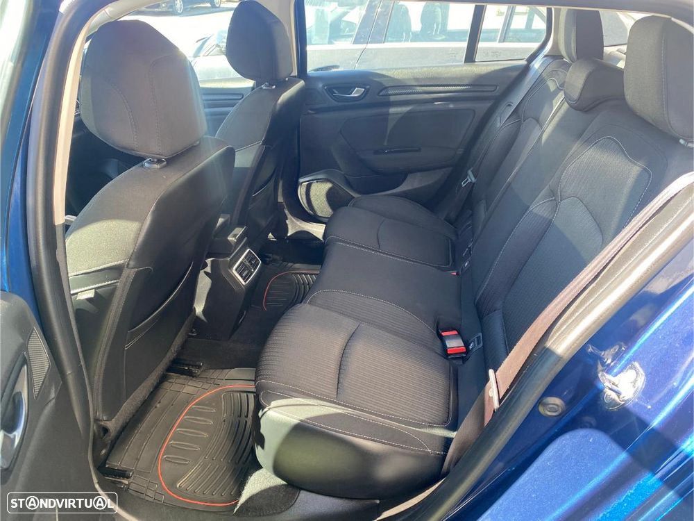 Renault Mégane Sport Tourer - 9