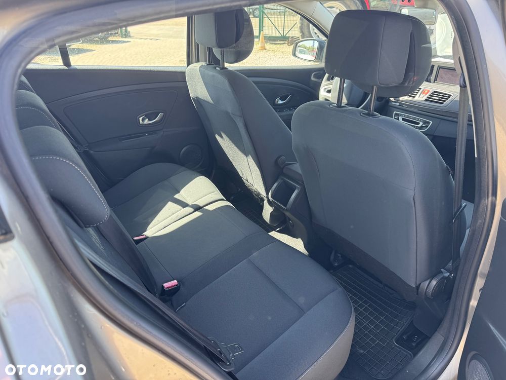 Renault Megane 1.6 Pack Expression - 6