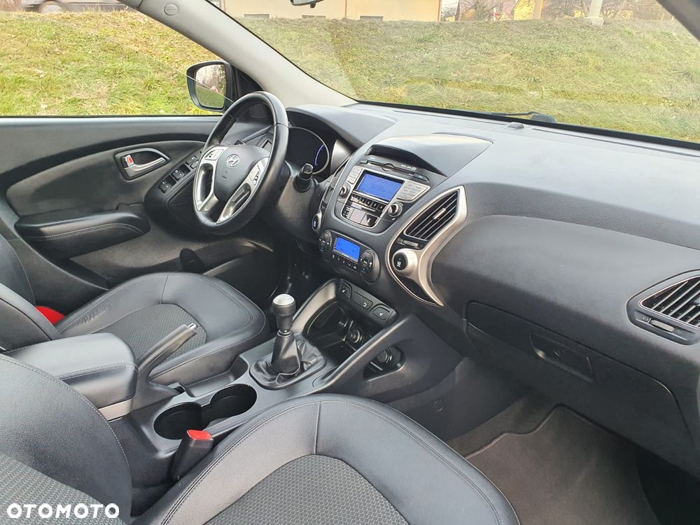 Hyundai ix35 2.0 Premium 2WD - 11