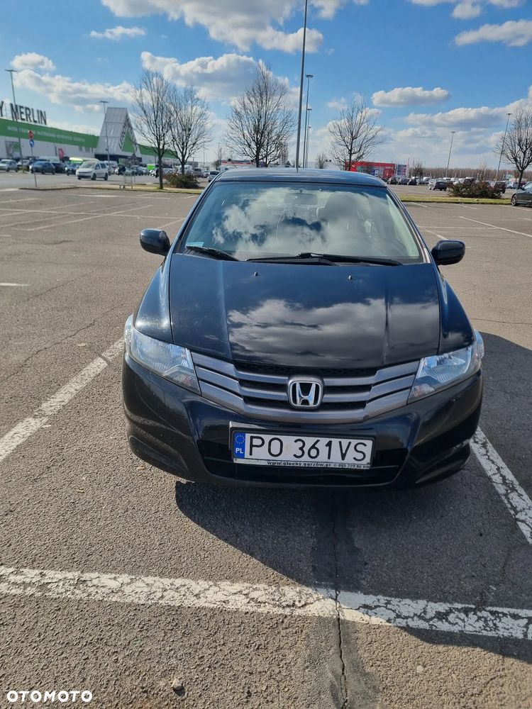 Honda City 1.4 Comfort - 1