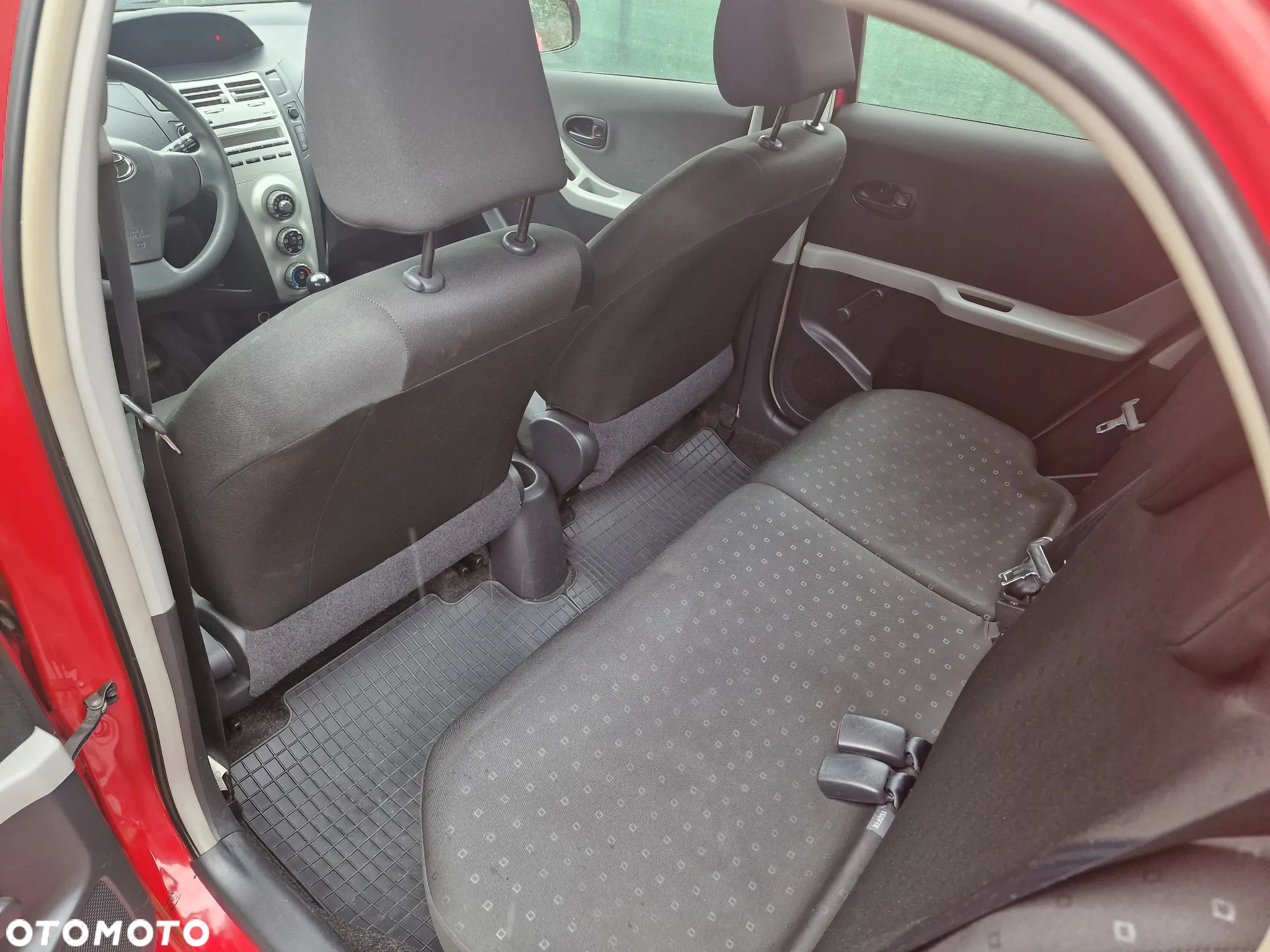Toyota Yaris 1.0 Luna A/C - 6