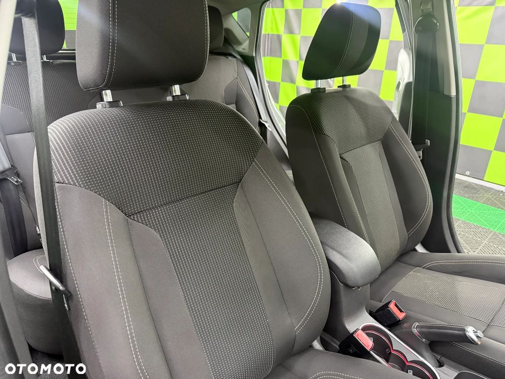 Ford Fiesta - 10