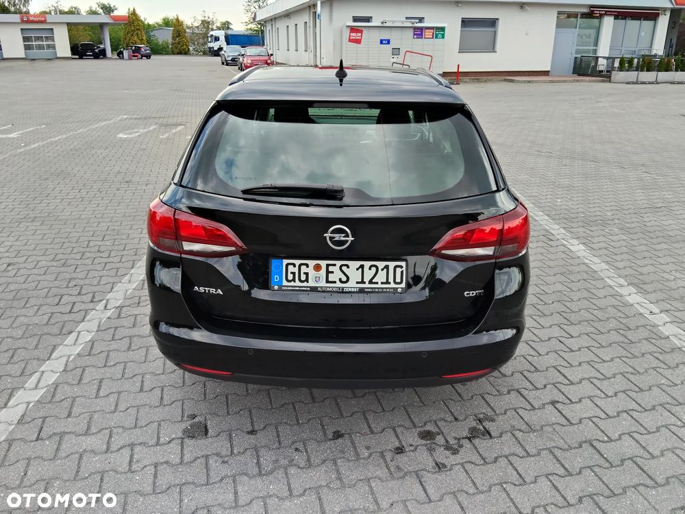 Opel Astra 1.6 CDTI Enjoy - 11