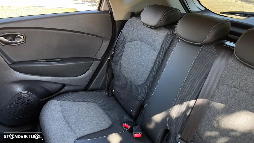 Renault Captur 1.5 dCi Exclusive XMOD - 12