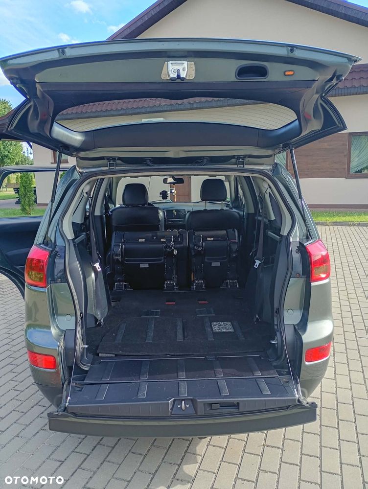 Peugeot 4007 - 4