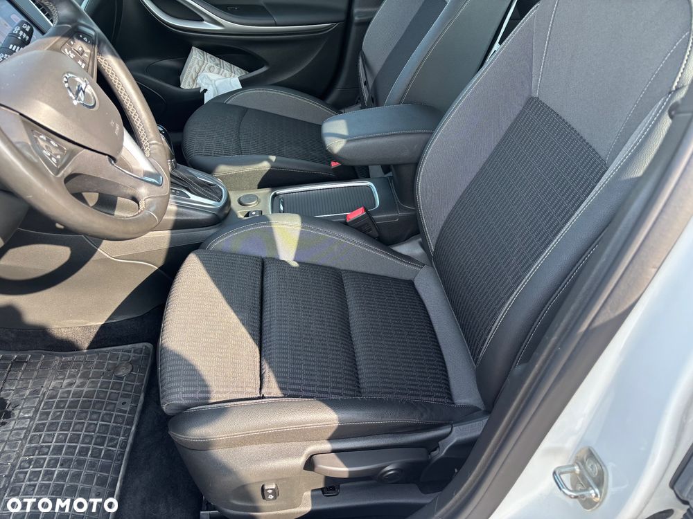 Opel Astra 1.4 T Ultimate S&S - 21