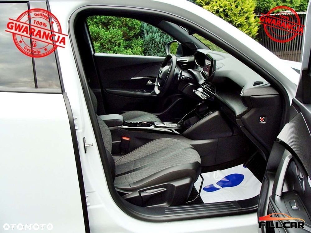 Peugeot 2008 PureTech 130 Allure S&S EAT8 - 12