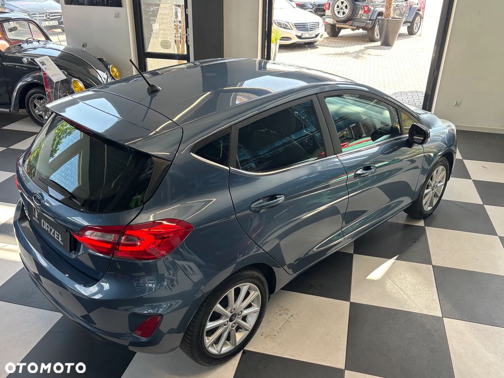 Ford Fiesta 1.0 EcoBoost S&S TITANIUM - 4