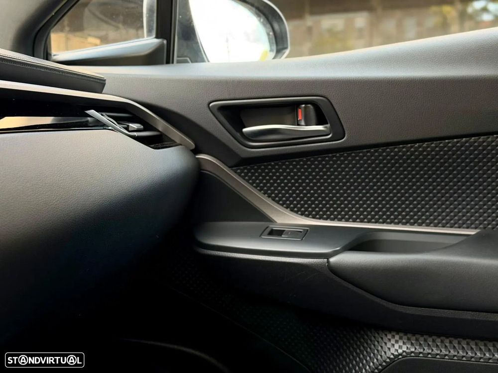 Toyota C-HR 1.8 Hybrid Exclusive - 28