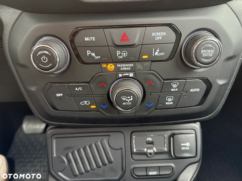 Jeep Renegade - 20