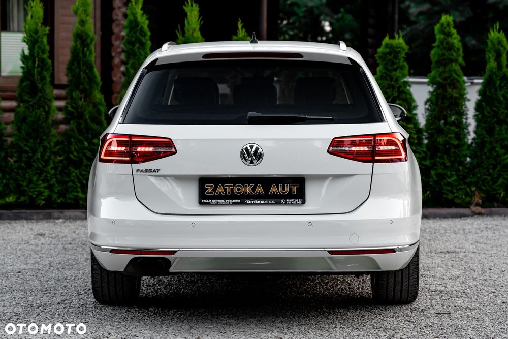 Volkswagen Passat Variant 2.0 TDI SCR 4Motion DSG Highline - 12