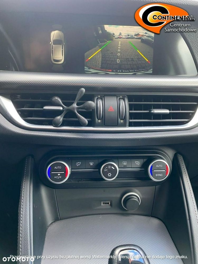 Alfa Romeo Stelvio - 9
