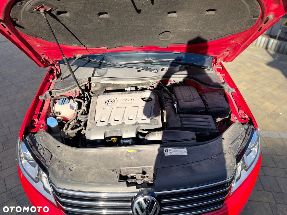 Volkswagen Passat 2.0 TDI Comfortline - 24