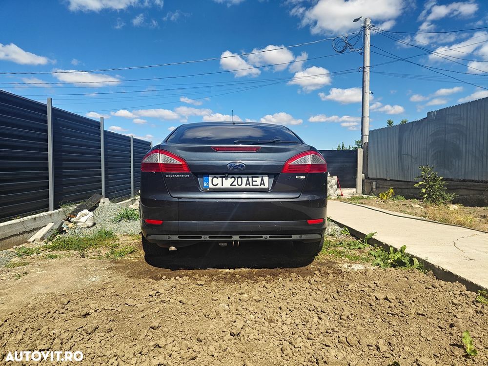 Ford Mondeo 2.0 TDCi Ghia - 4