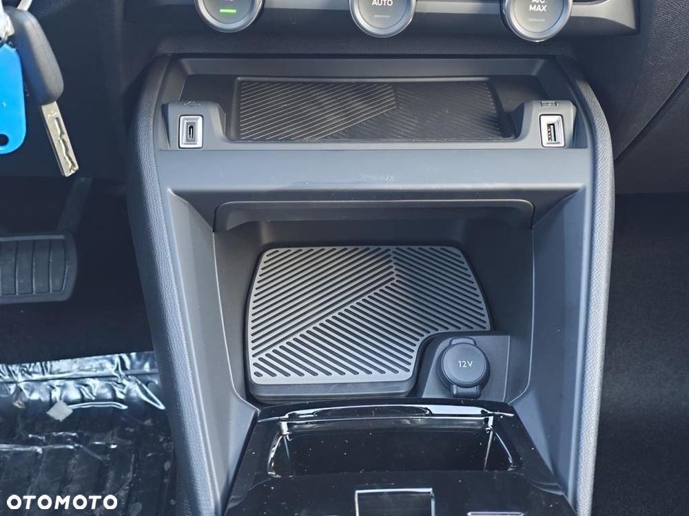 Citroën C4X 1.2 mHEV Plus eDCT6 - 19
