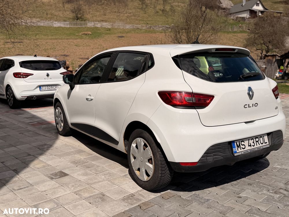 Renault Clio 1.5 dCi 90 Authentique - 6
