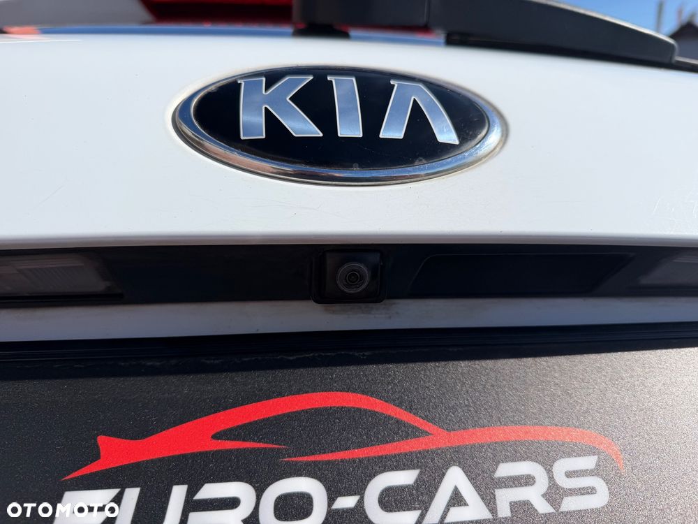Kia Ceed 1.4 CVVT Dream Team Edition - 10