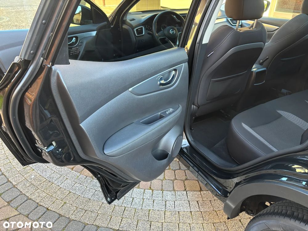 Nissan Qashqai 1.3 DIG-T DCT TEKNA+ - 24
