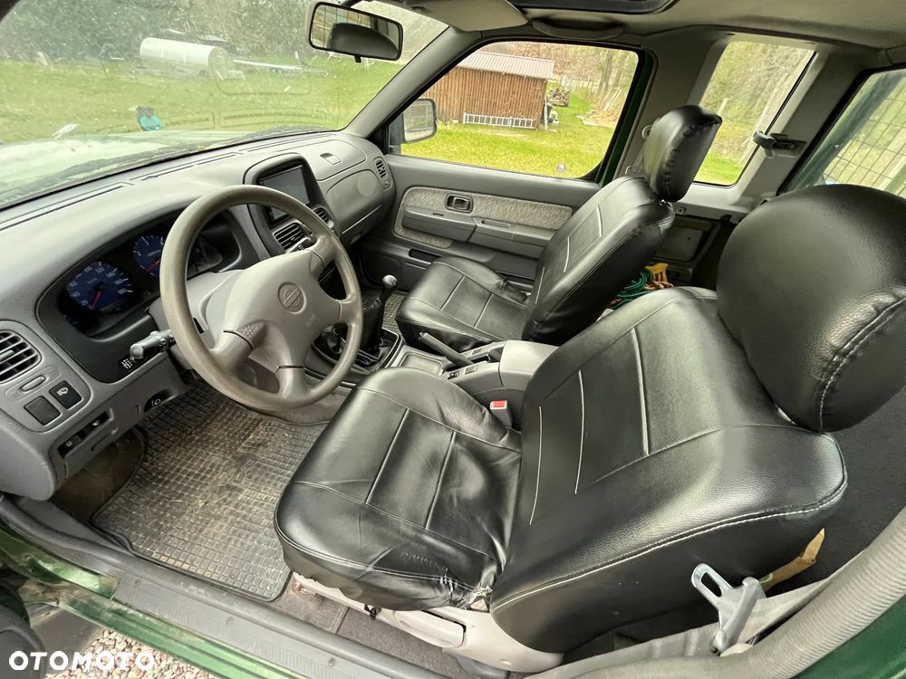 Nissan King Cab - 3