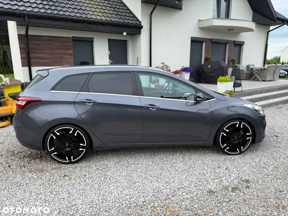 Hyundai i30 1.6 CRDi Premium - 11