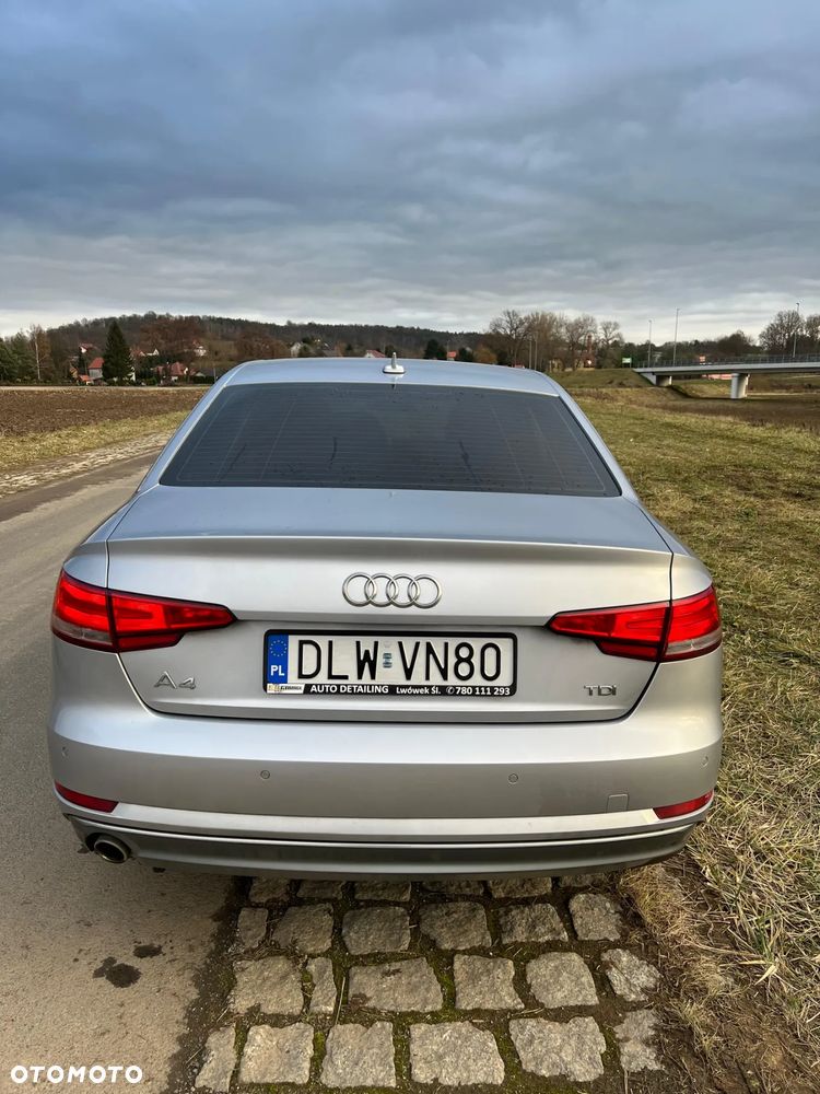 Audi A4 Limousine 2.0 TDI ultra S tronic - 2