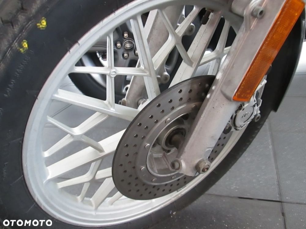BMW R - 8