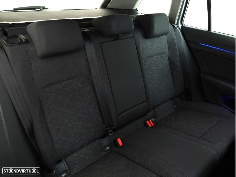 VW Golf Variant 2.0 TDi Life - 15