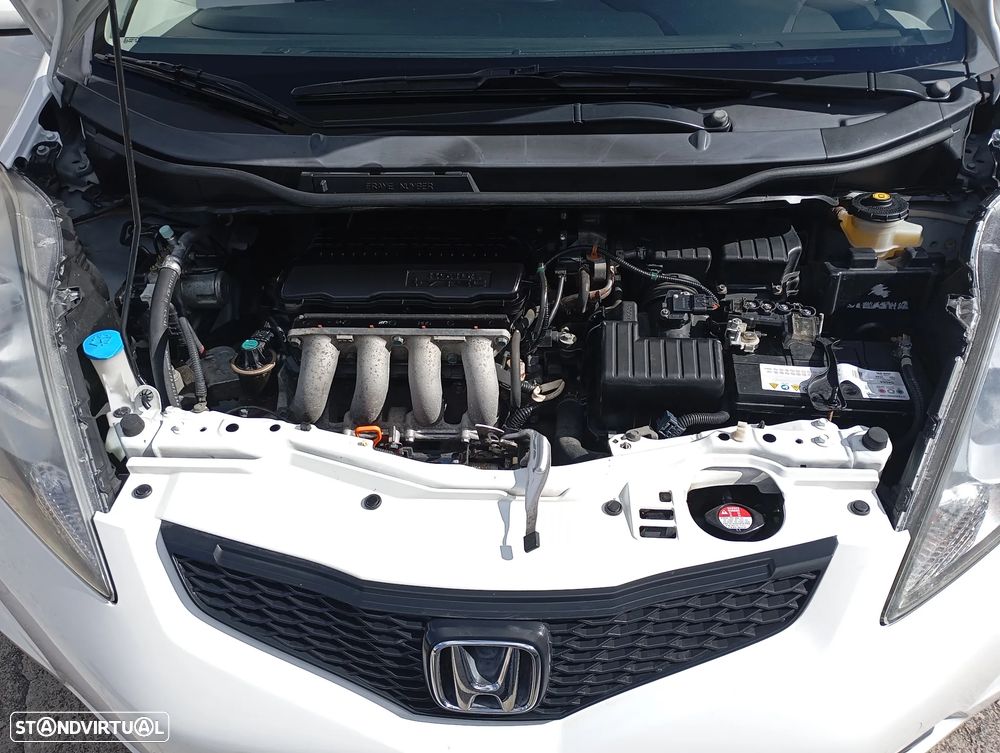 Honda Jazz 1.4 i-VTEC CVT Exclusive - 17