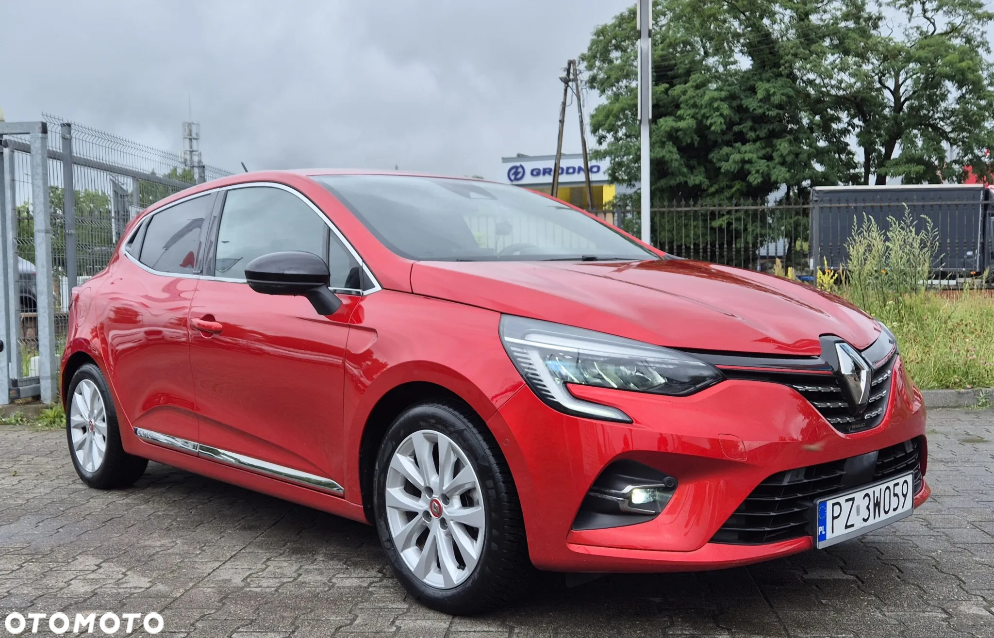 Renault Clio 1.6 E-TECH Intens - 3