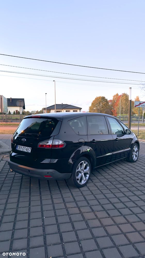 Ford S-Max - 10