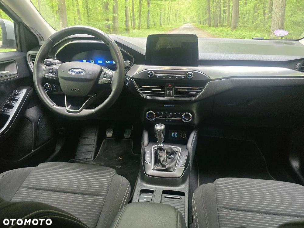 Ford Focus 1.0 EcoBoost Titanium ASS - 10