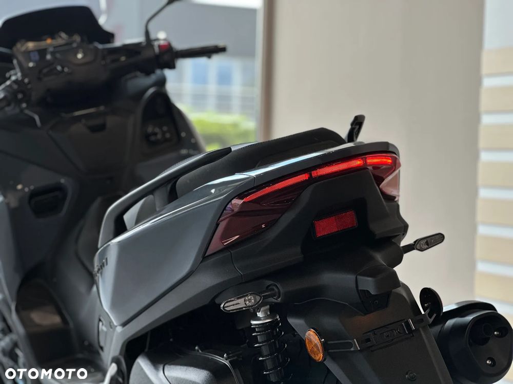 Yamaha Tricity - 5
