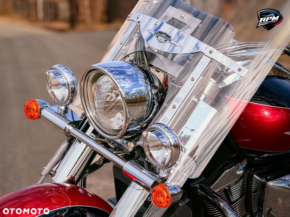 Suzuki Boulevard - 37