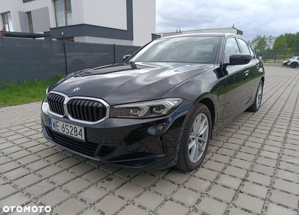 BMW Seria 3 320e Advantage