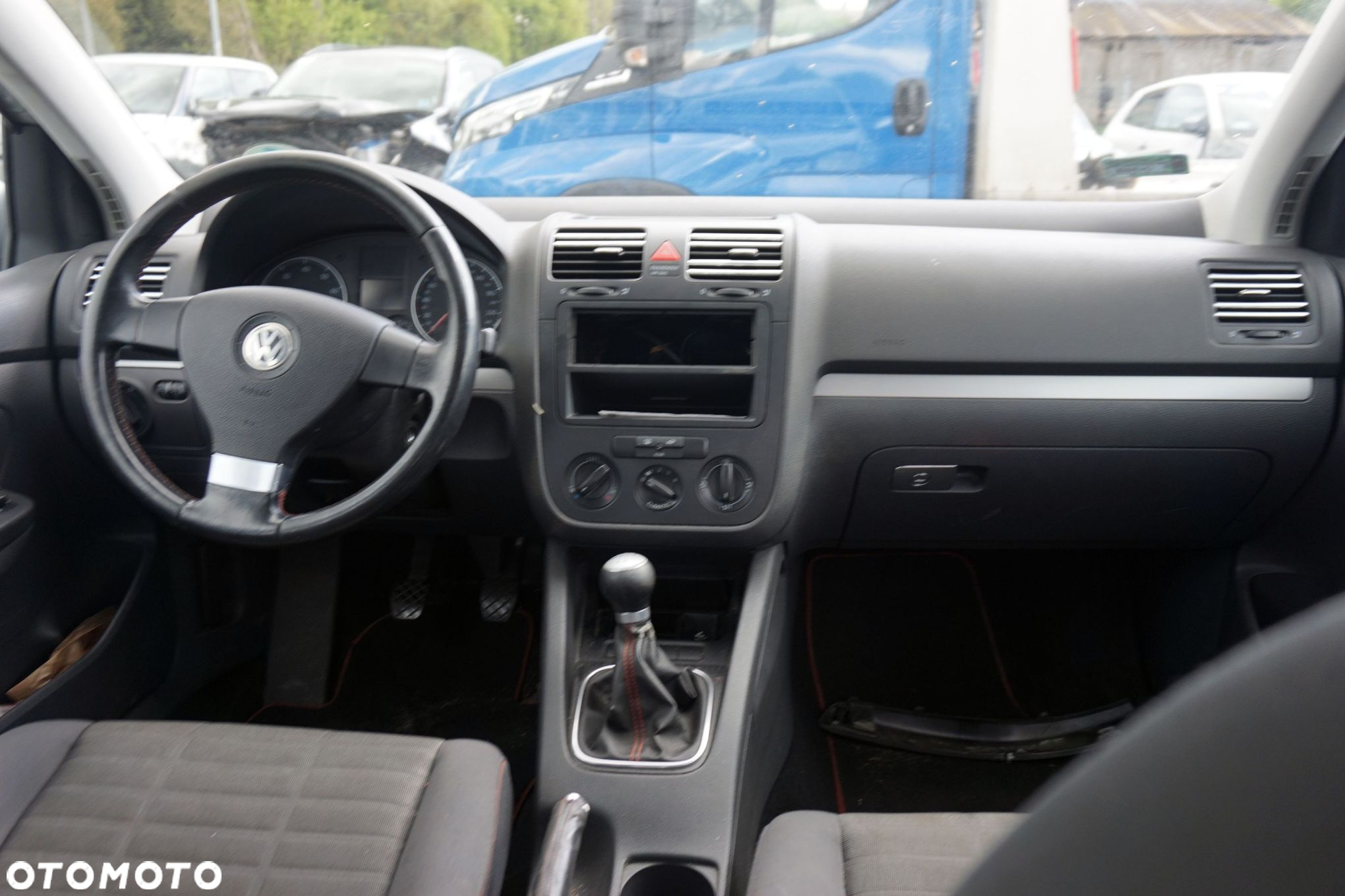 VOLKSWAGEN GOLF V 5D HB 2006 LA7W 1.6 8V BSE 102KM FVH SREBRNY na części - 15