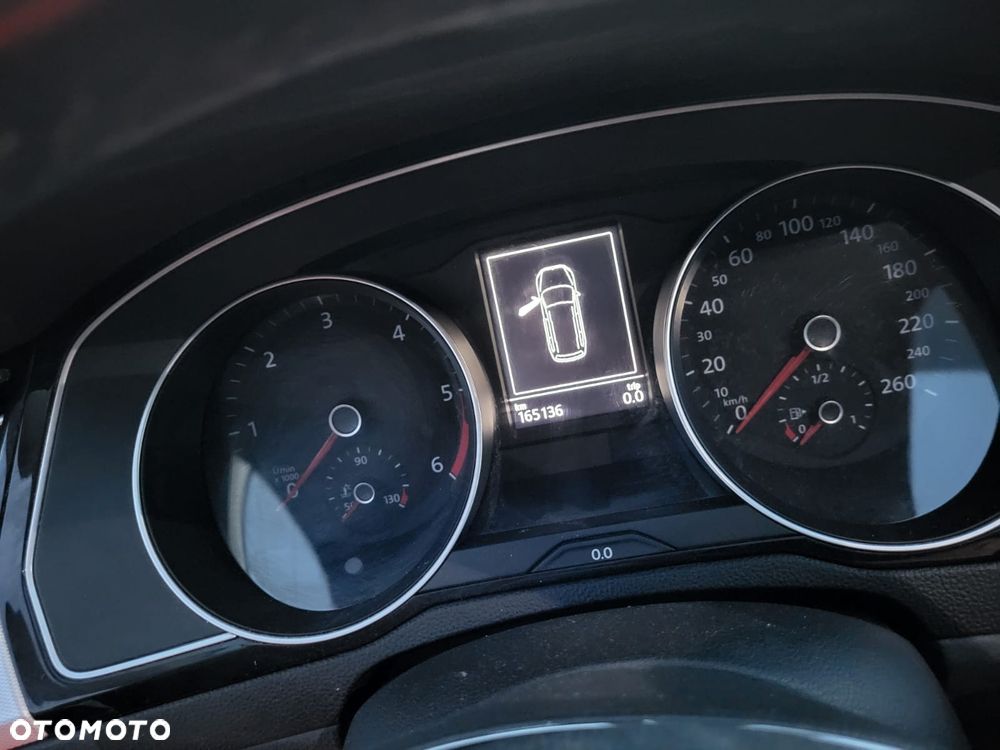 Volkswagen Passat 1.6 TDI (BlueMotion Technology) Trendline - 11