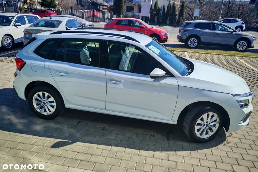 Skoda Kamiq 1.0 TSI Essence - 9